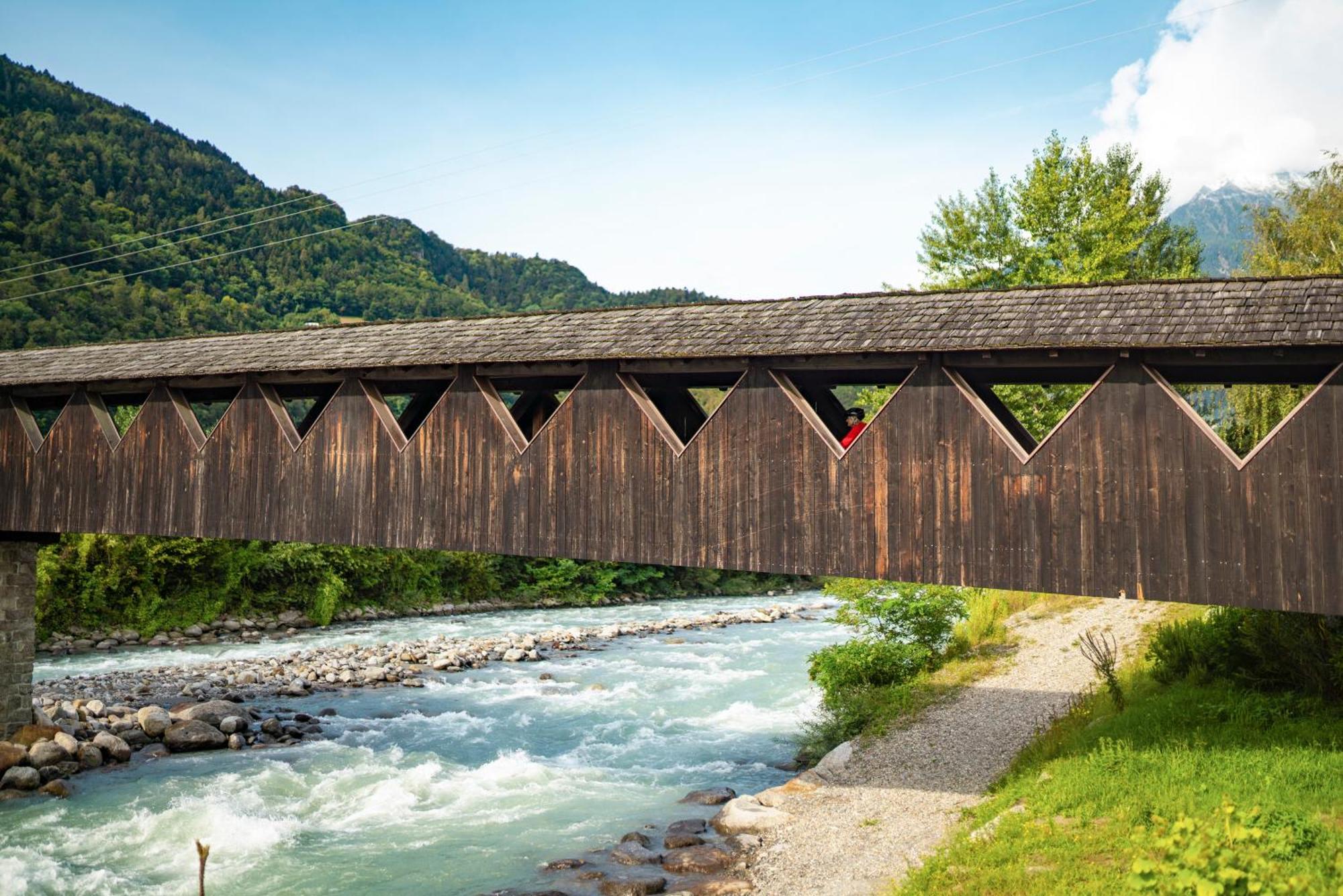 Ferienwohnungen St Hippolyt Mit Hallenbad Lagundo Exterior photo