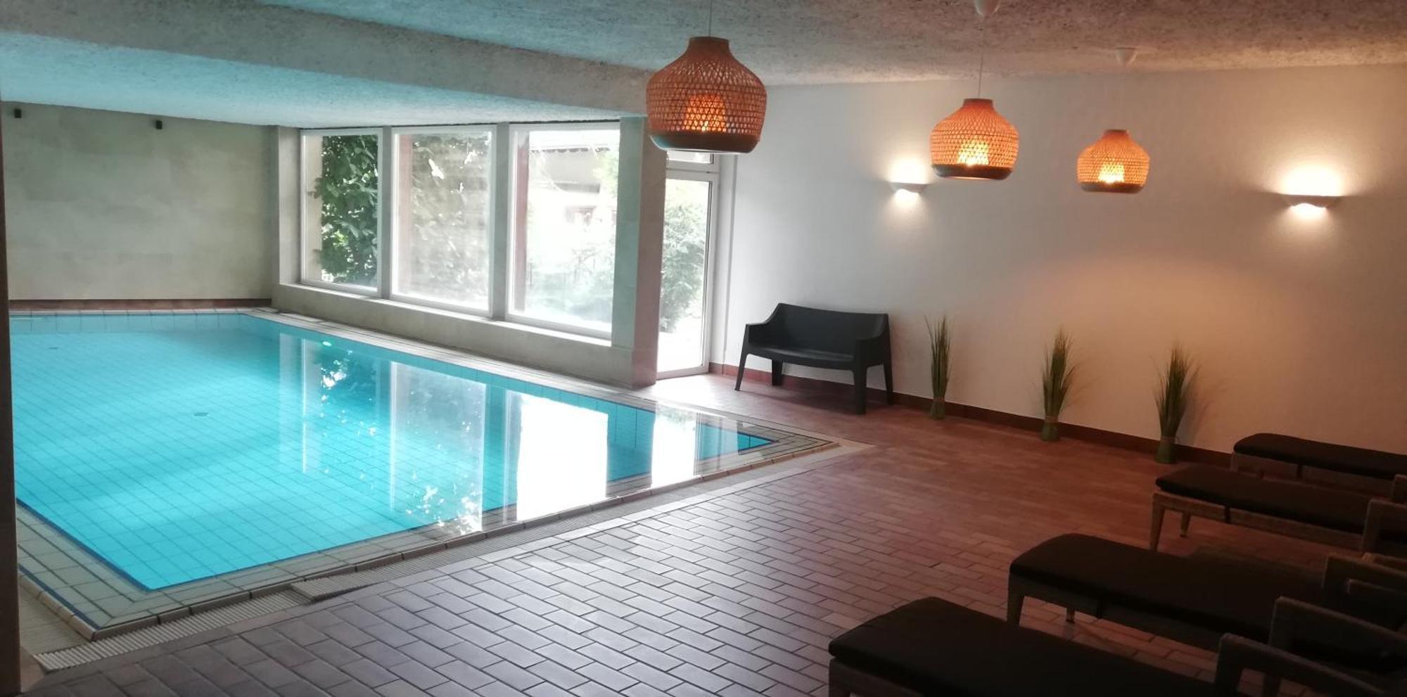 Ferienwohnungen St Hippolyt Mit Hallenbad Lagundo Exterior photo